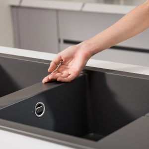 Chậu rửa bát Granite Sink Livello Smart 1160 – GreySiphon, giá úp bát inox
